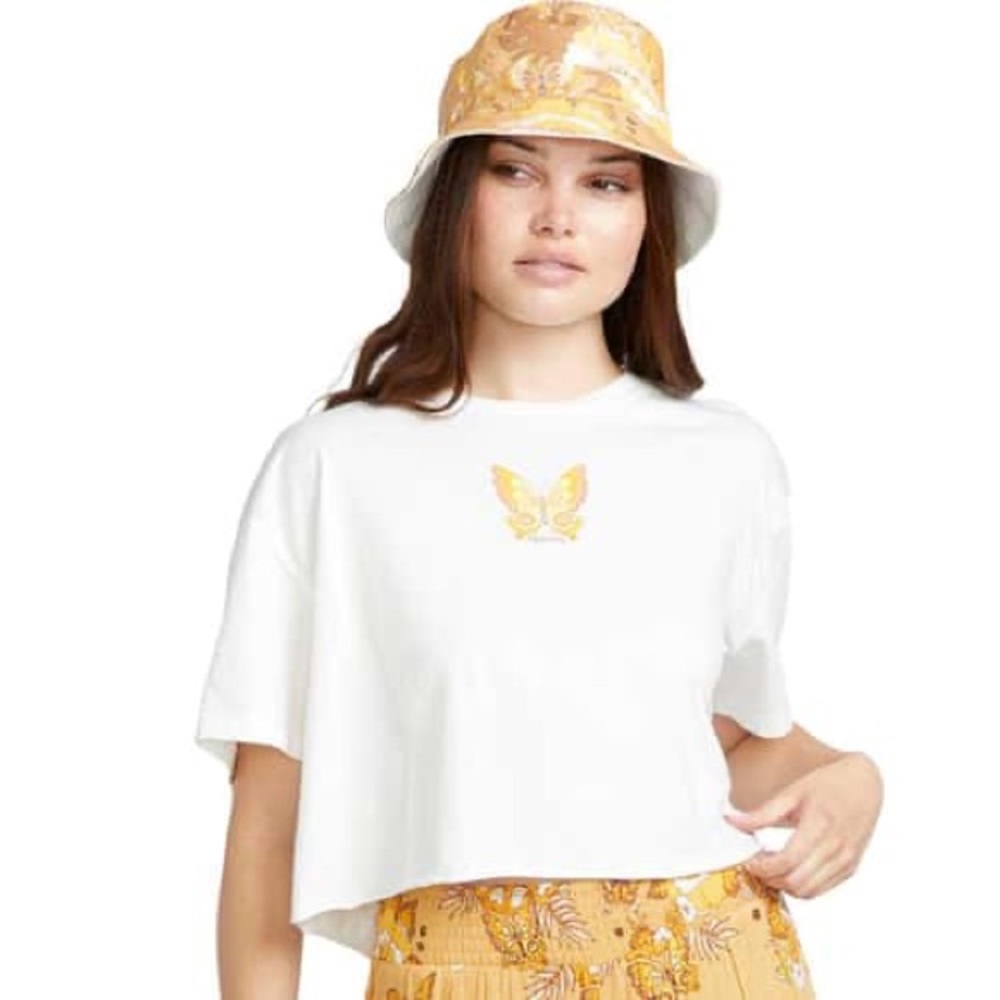 Volcom Sun Keep Trim Short Sleeve T Shirt White T-Shirt with Butterfly and Logo